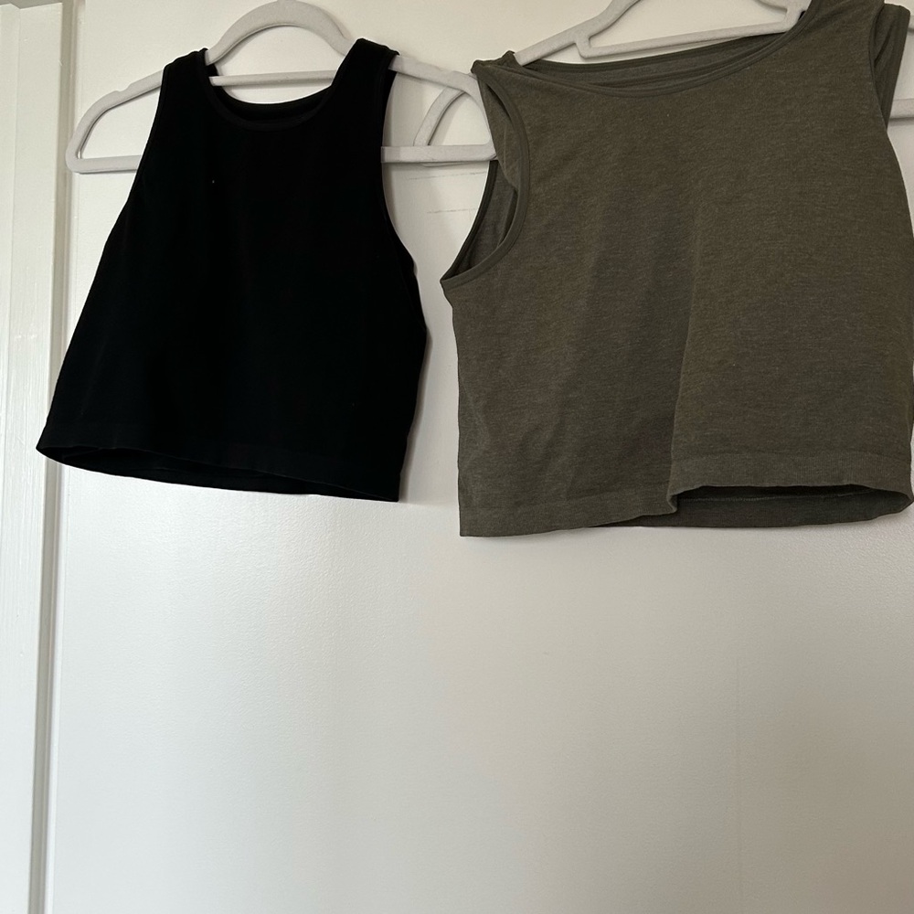 Women's Black and Gray Sleeveless Tops